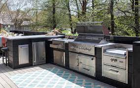 modular outdoor kitchen
