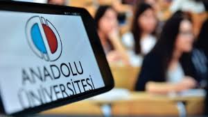 Anadolu üniversitesinin temelini, 1958 yılında kurulan eskişehir i̇ktisadi ve ticari i̇limler akademisi oluşturur. Anadolu Universitesi Acikogretim Aof Yeni Kayit Islemleri Sozcu Gazetesi