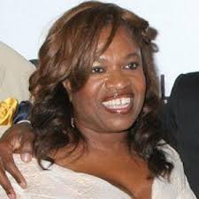 She was married to ray west, father of kanye, but after their divorce, she moved with her son to chicago in 1980. Donda West Bio Family Trivia Famous Birthdays