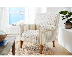 The chairs measure about 29 inches wide, 32 inches deep and 38 inches high. Venta Pier 1 Armchair En Stock