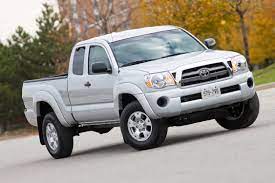 the 2016 toyota tacoma compact pick up