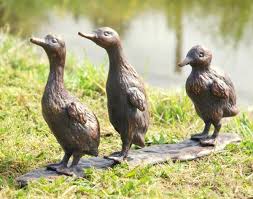 Baby Ducklings Bronze Metal Garden
