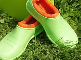 Best Gardening Shoes And Boots For