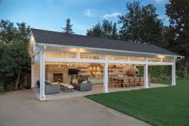 Some outside kitchens are huge and permanent. 75 Beautiful Outdoor Kitchen Design Houzz Pictures Ideas March 2021 Houzz