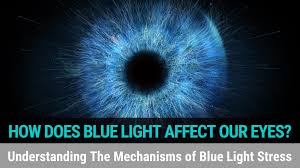 how does blue light affect our eyes