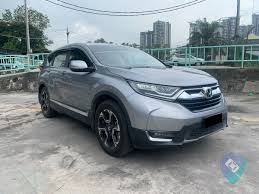 It is available in 4 colors, 3 variants, 2 engine, and 1 transmissions option: Used 2018 Honda Cr V Vtec Premium Honda Cr V 1 5tc V Tec Turbo For Sale In Malaysia 120980 Caricarz Com