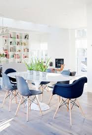 Black Tulip Chairs At Saarinen Oval