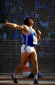 a history of the discus throw in track