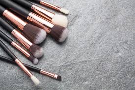 a guide to 16 types of makeup brushes