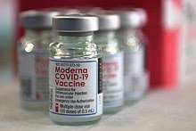 ¿cuáles son los efectos secundarios de la vacuna de moderna? Moderna Wikipedia