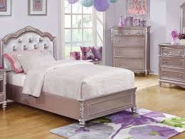 Ine Silver Bedroom Set On The Go