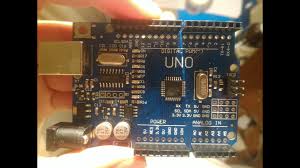 This can easily be demonstrated by connecting an arduino uno to usb and putting a multimeter set to measure voltage across the 5v and gnd pins. Where Are The Iscp Pins On This Arduino Uno R3 Stack Overflow