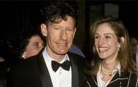 She established herself as a leading lady in hollywood after headlining the romantic. Once Upon A Time Lyle Lovett Was Married To Julia Roberts