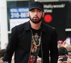 Jun 16, 2021 · a rapper best known for facing off with eminem in 8 mile isn't welcome in iowa anymore. Eminem Stuns Ufc Chief Dana White By Telling Him His Opinion Doesn T Matter Ahead Of Fight Island Australiannewsreview