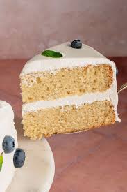 vegan vanilla cake with ercream