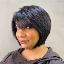 flattering bob haircuts for round faces