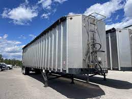 live floor trailers pinnacle trailers