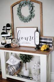 to decorate a farmhouse console table
