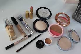 makeup of the day natural glow