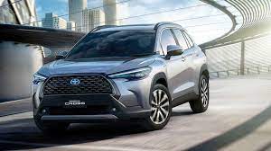 The corolla cross' body shape is pretty similar to the rav4 with an upright appearance and a nearly identical greenhouse, but it's got a distinctive front end with angry headlights and a large. 2021 Toyota Corolla Cross Debuts With Hybrid Power In Thailand