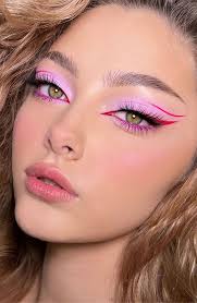 pink eyeshadow dark pink graphic liner