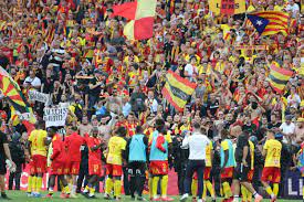 Lens defeats Lille in northern France derby marred by fan violence