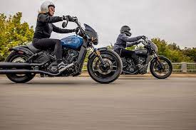 2022 indian scout rogue first look review