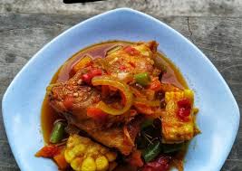 Resep pesmol ikan kembung, resep dan cara membuat masakan ikan kembung bumbu pesmol yang enak dan sedap. Resep Nila Saus Padang Lezat