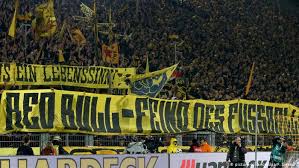 Hier kommen nur bvb sachen. Dortmund Fans Attack Leipzig Supporters Ahead Of Tense Match Police News Dw 05 02 2017