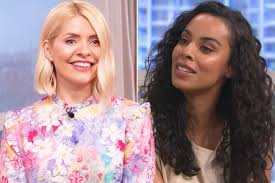 Holly willoughby dishes about her £200k pay raise, her return to this morning and new book. Bbj Jmyzevdt1m