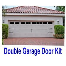 carriage house style vinyl garage door