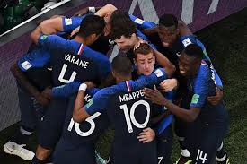Mit dabei sind wieder karim benzema sowie ein quintett aus der bundesliga. Frankreich Em 2020 Kader Stars Frankreich Em Trikot 2020 Fussball Em 2020