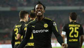 Michy batshuayi, in talks with: Chelsea Loanee Michy Batshuayi Scores Brace On Debut To Lead Borussia Dortmund To 3 2 Win Sport360 News