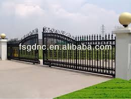 The gate comes with two doors, which can be operated together or individually. Modern House Gate Designs