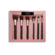 makeup revolution soft glamour brush