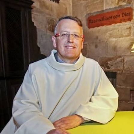 Javier Porro, párroco de Santa María la Mayor (Pontevedra) presenta la jornada "Acompañando el duelo - El Espejo (13-IX-2019) - Podcast en iVoox
