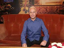 James michael tyler was born in winona, mississippi and graduated from clemson university with a add it all up and james michael tyler earned $4.65 million playing gunther in friends, which. W5jlzgorreqaqm