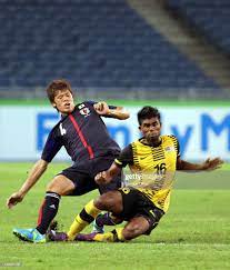 Goals from michael owen and federico macheda were enough to see man utd win against a malaysia xi. Hiroki Sakai Of Japan Clashes With Thamil Arasu Of Malaysia During News Photo Getty Images