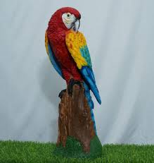 resin macaw parrot showpiece