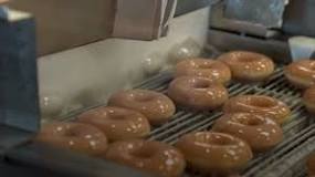 How do you keep donut holes fresh?