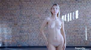 Chloë Grace Moretz - nude model audition ; photo shoot DeepFake Porn -  MrDeepFakes