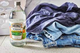 how to use vinegar in laundry