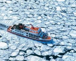 網走流冰觀光碎冰船極光號的圖片