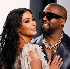 Kanye west, known by some as yeezy, is an american rapper. Aus Fur Kimye Kim Kardashian Und Kanye West Lassen Sich Scheiden Welt