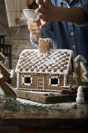 how to make a gingerbread house eat
