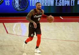 The most popular lower level seats are located at center court behind the press table in section 101. Damian Lillard Mvp Chatter Trade Rumors All Star Ballots Lebron James Football Career Coronavirus Postponements Nba News And Notes Oregonlive Com