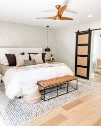 Size Rug For Under A Queen Bed