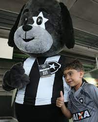 Após áudio viralizar com críticas a Biriba, Botafogo defende mascote e  anuncia 