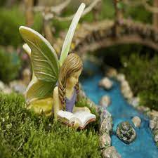 Woodland Knoll Reading Fairy