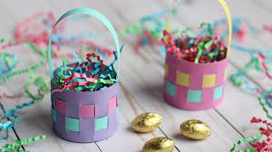 how to make a mini paper easter basket